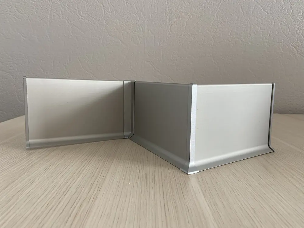 Плинтус алюминиевый 80 мм 2,5м анод.сер. мат, шт