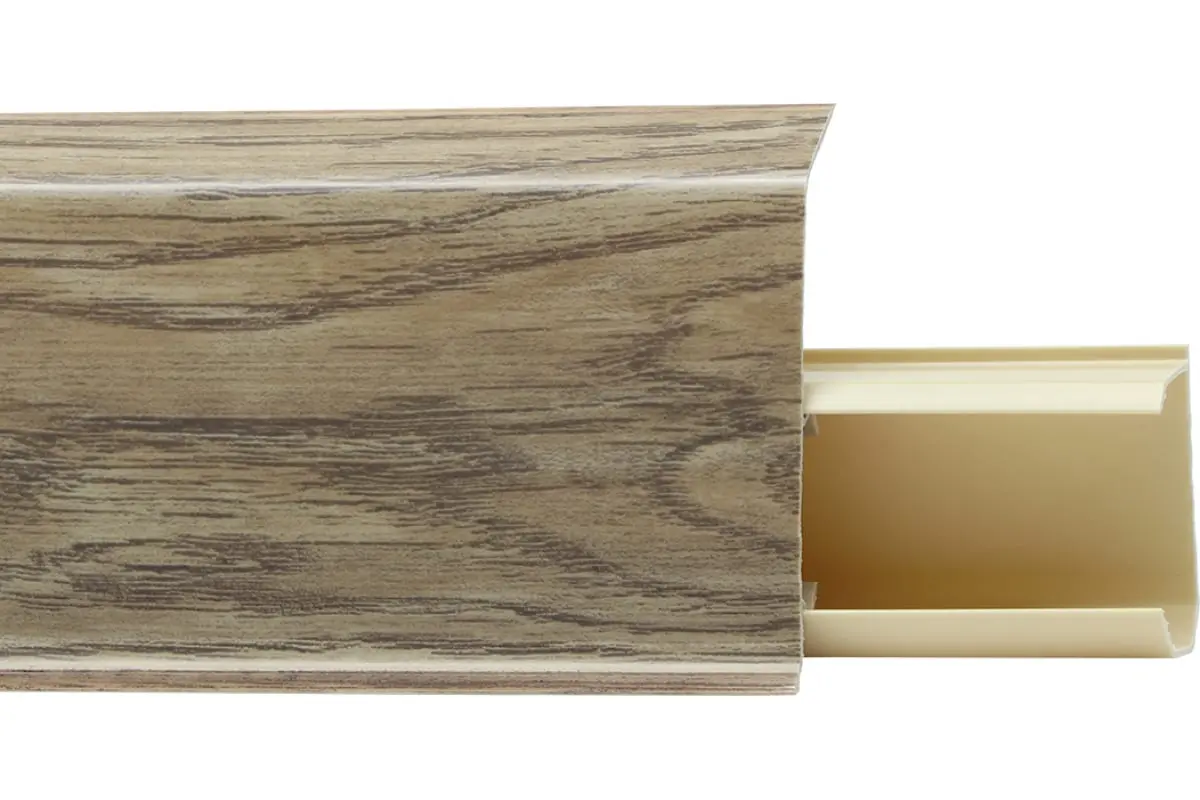 QUADRO №538 Плинтус со съемной панелью Дуб Эльбрус, 55 мм, 2,2 м. (40шт/уп.)