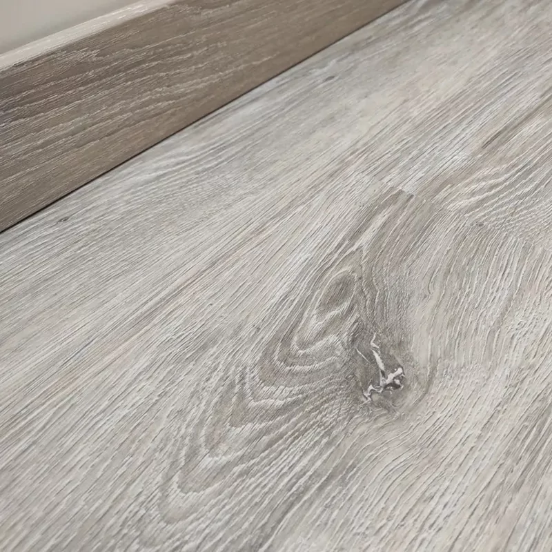 Ламинат SPC Richfloor City Дуб Сильверсайд 4V