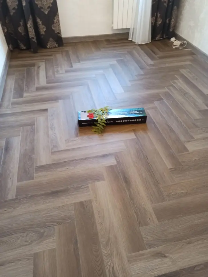 EL6-02 Кварц-виниловый ламинат SPC Элегант Дуб Кёльн 4V