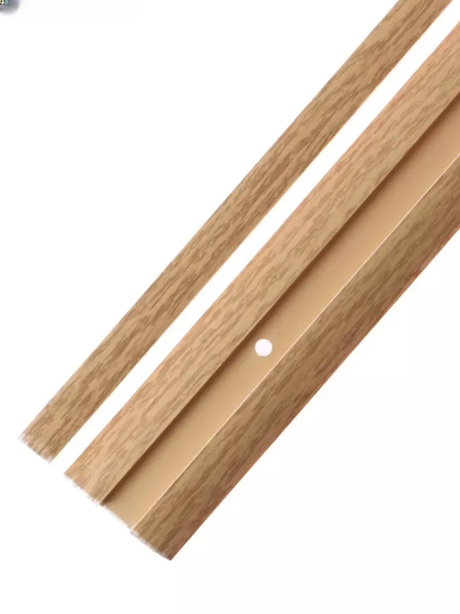 Порог с монтажным каналом (с дюб-гвоздями) 42мм 1,8 "Идеал" 212/Дуб светлый