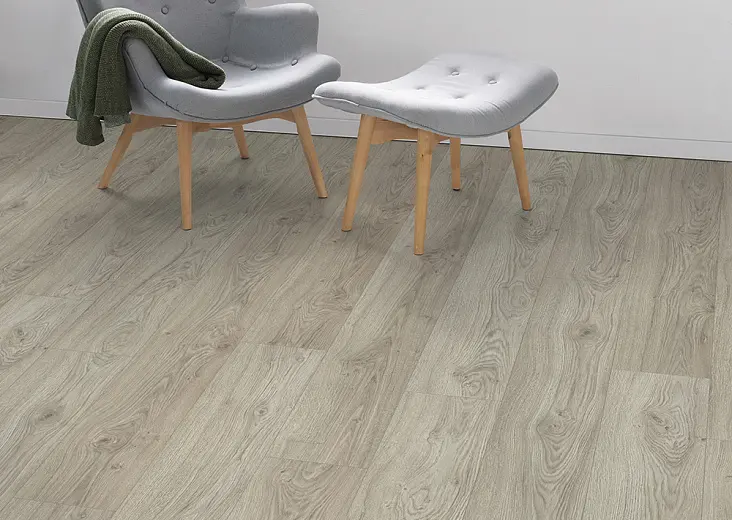 Ламинат Egger Classic 10/33 Дуб Азгил светлый EPL154