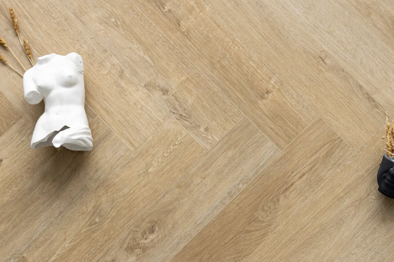 Клеевая кварцвиниловая LVT плитка DeART GRAND DG 9628 "Ёлка", 135х640х2,5мм