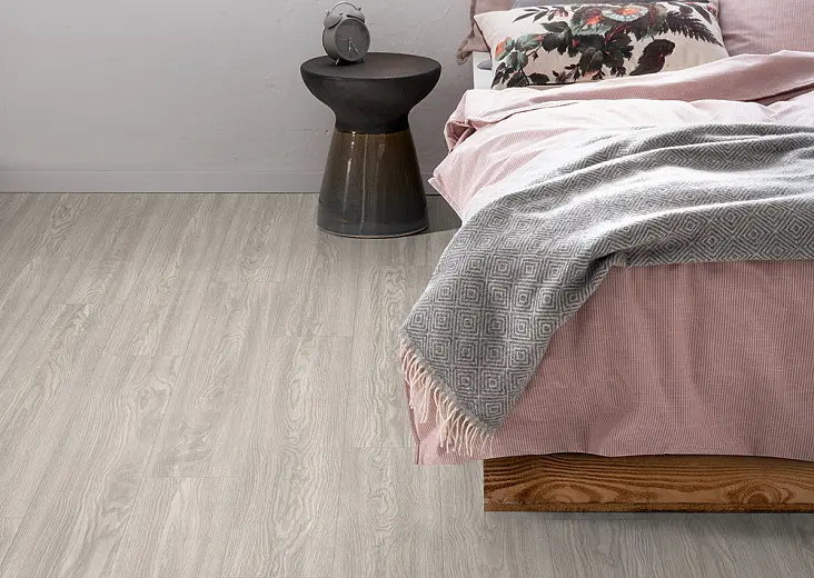 Ламинат Egger Classic 10/33 Дуб Сория светло-серый EPL178