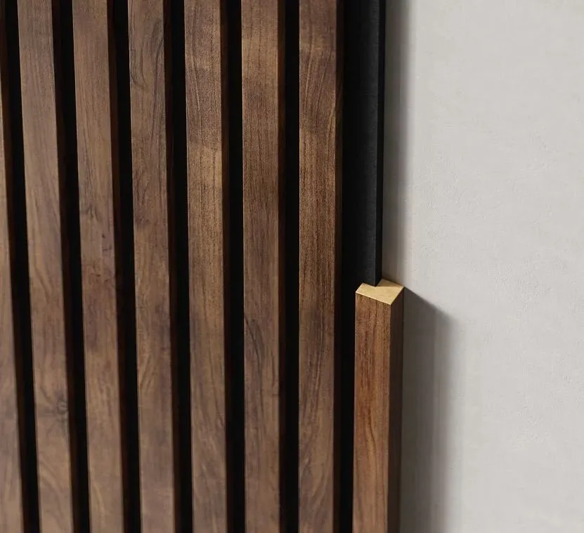 Рейка с пазом 25х19х1350мм, МДФ, дуб барон темный, шт